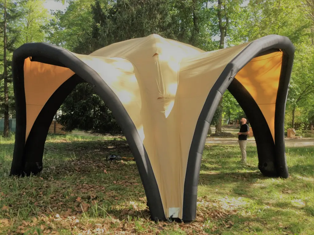 tente gonflable 5 x 5m.webp